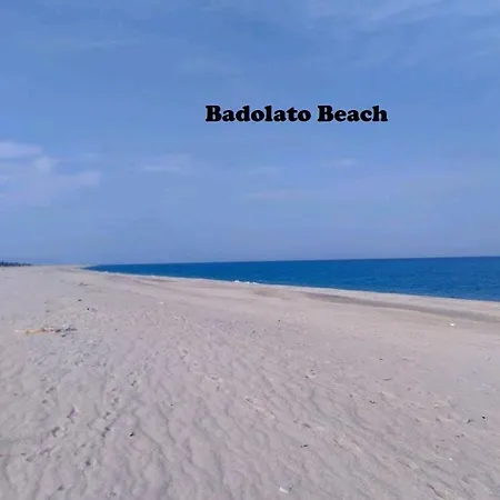 Lägenhet Badolato Casa Vacanze 3 Matrimoniali *